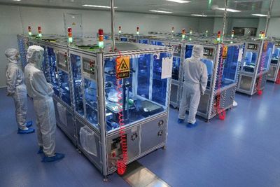 中國科技戰(zhàn)“疫” 新冠抗原檢測試劑生產(chǎn)線全解析